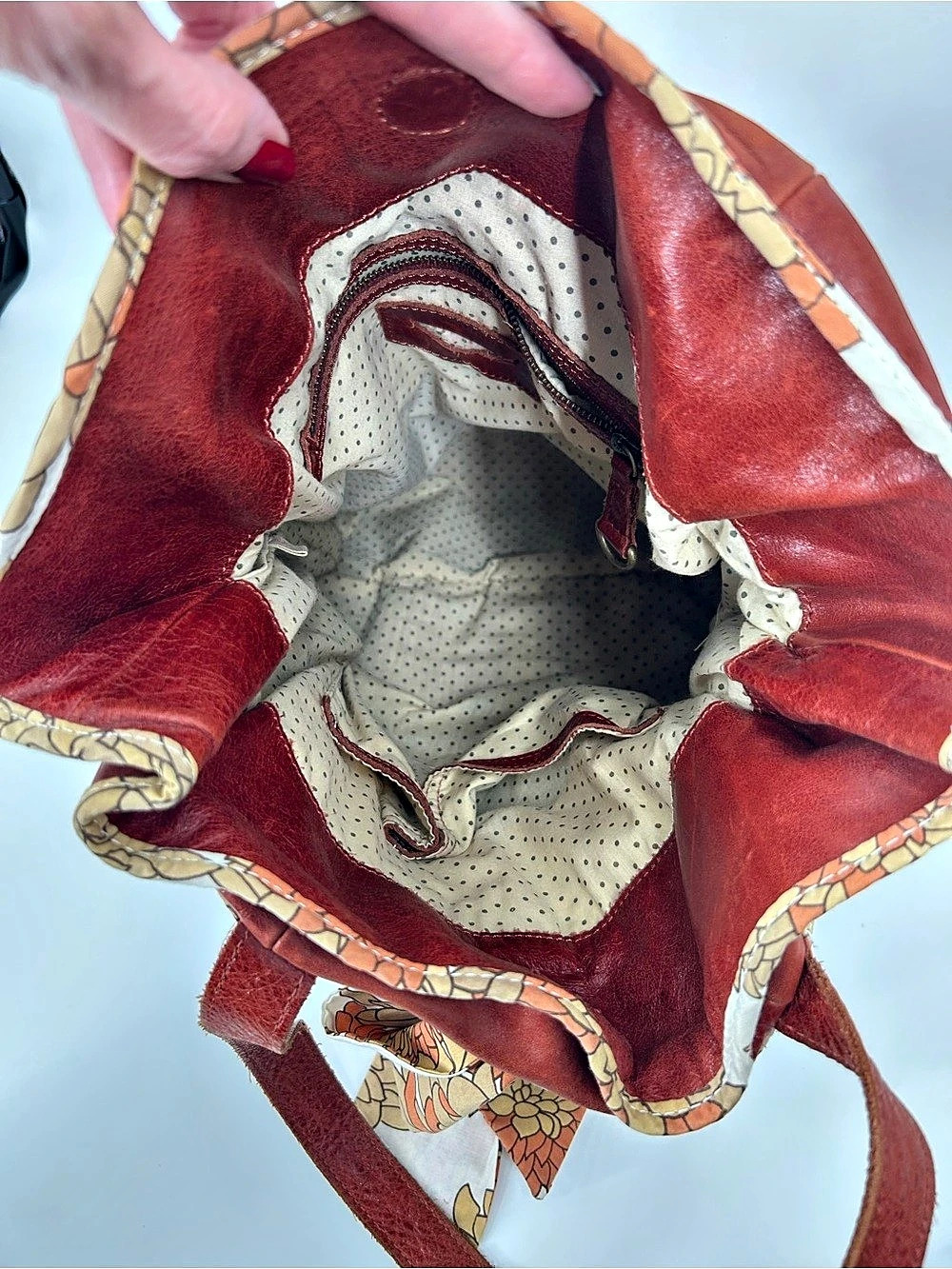 Anthropologie Lucky Penny Red Leather Scarf Bow Tote Bag - Picture 6 of 16
